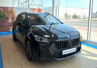 BMW 220, 2023