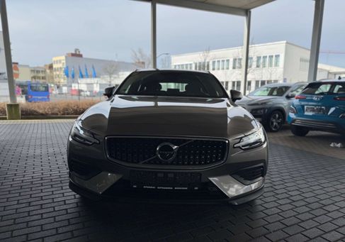 Volvo V60 Cross Country, 2020