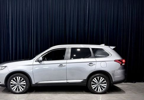 Mitsubishi, 2020