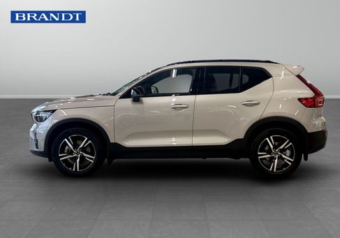 Volvo XC40, 2025 3