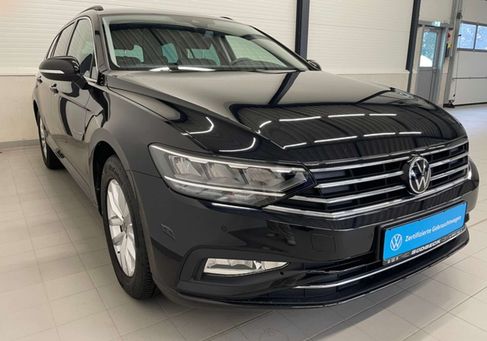 Volkswagen Passat Variant, 2023 3