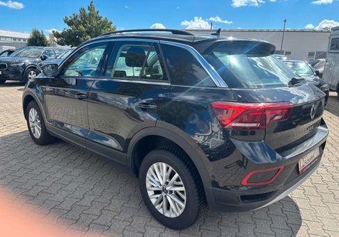 Volkswagen T-Roc, 2025 3