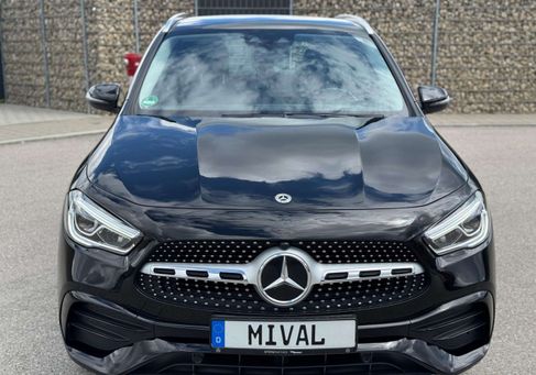 Mercedes-Benz GLA 250, 2022