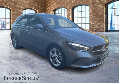 Mercedes-Benz B 180, 2025