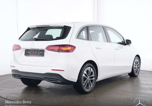 Mercedes-Benz B 200, 2025