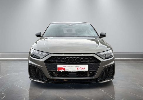 Audi A1, 2022