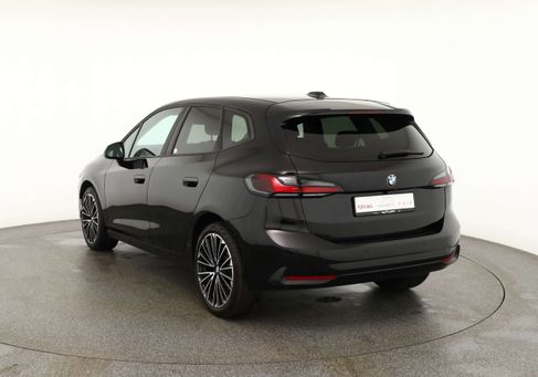 BMW 220, 2023