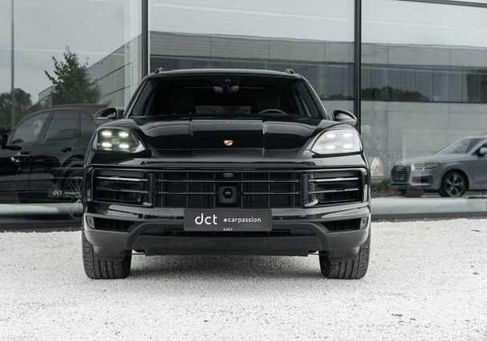 Porsche Cayenne, 2025 2
