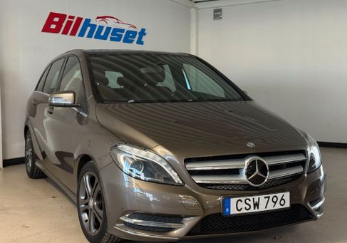 Mercedes-Benz B 200, 2014