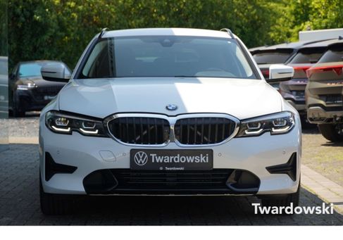 BMW 320, 2022