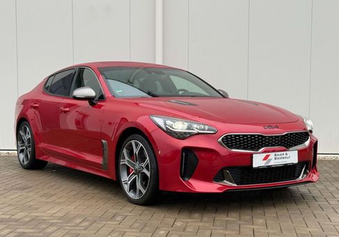 Kia Stinger, 2017