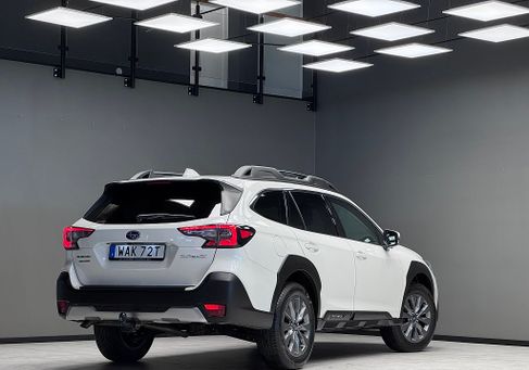 Subaru OUTBACK, 2023