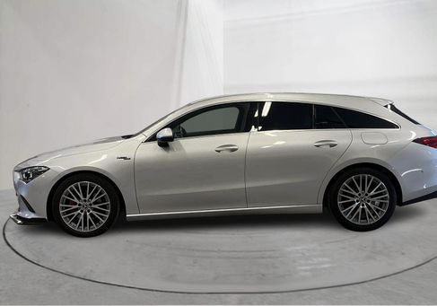Mercedes-Benz CLA 200 Shooting Brake, 2021