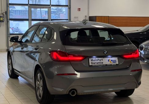 BMW 118, 2022