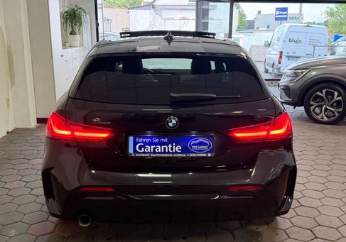 BMW 116, 2022