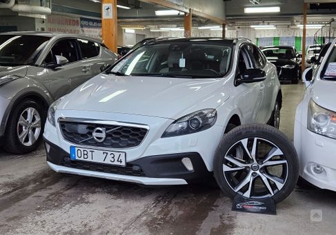 Volvo V40 Cross Country, 2014