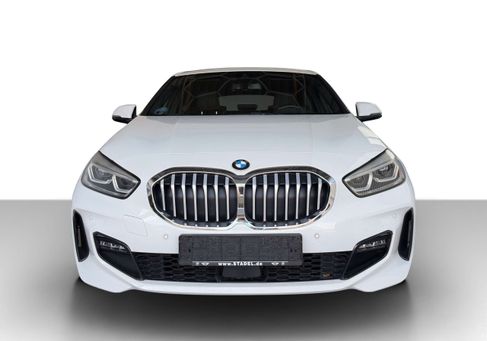 BMW 120, 2019