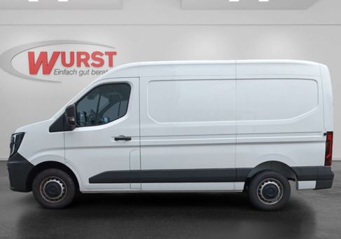 Nissan Interstar, 2024