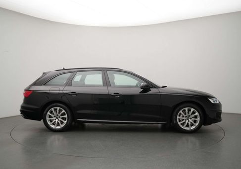 Audi A4, 2022