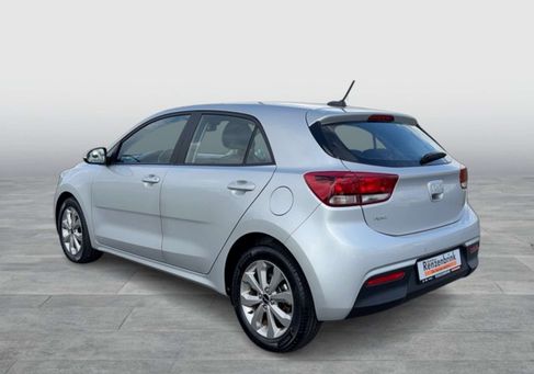 Kia Rio, 2023 3