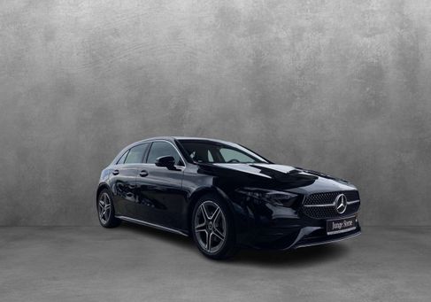 Mercedes-Benz A 180, 2025