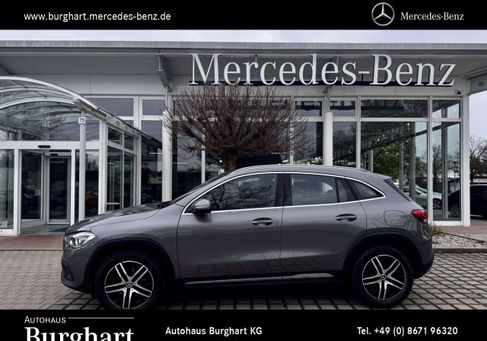 Mercedes-Benz GLA 200, 2023