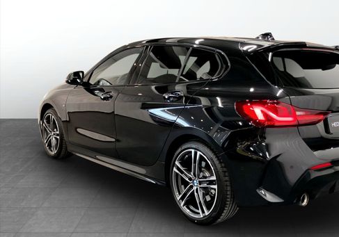 BMW 120, 2024