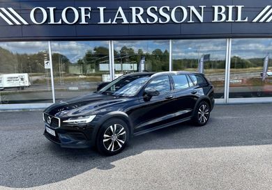 Volvo V60 Cross Country, 2022