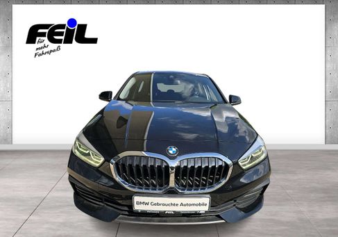BMW 118, 2022