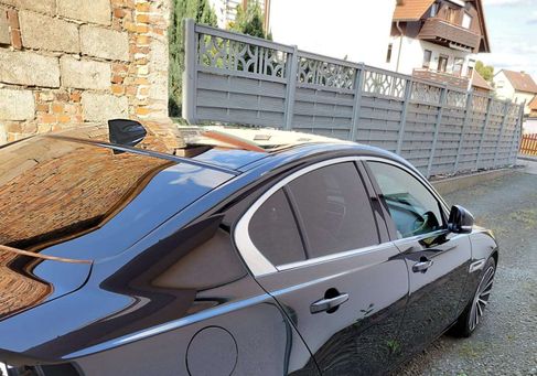 Jaguar XE, 2020