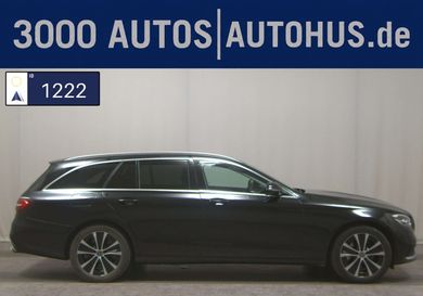 Mercedes-Benz E 300, 2022