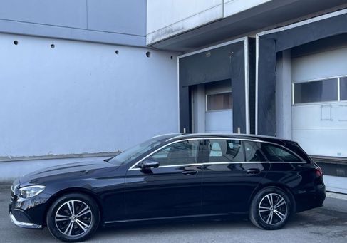 Mercedes-Benz E 220, 2022