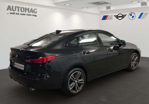 BMW 220, 2024 3