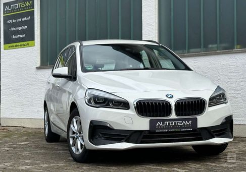 BMW 218, 2018