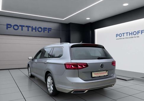 Volkswagen Passat Variant, 2023