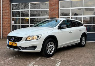 Volvo V60 Cross Country, 2016