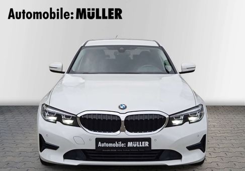 BMW 318, 2021