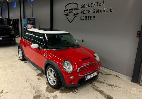 MINI, 2003