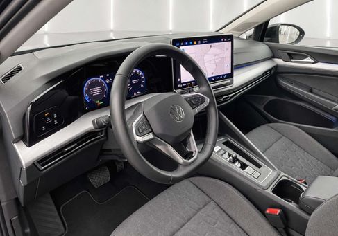 Volkswagen Golf, 2024 2