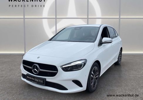 Mercedes-Benz B 180, 2025