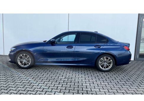 BMW 320, 2022