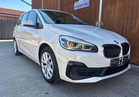 BMW 218, 2021 3