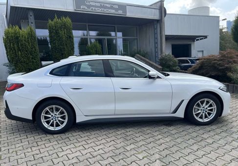 BMW i4, 2022 3