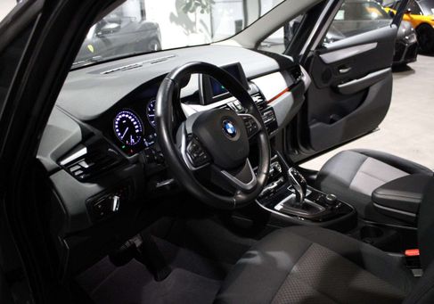 BMW 218, 2021 3