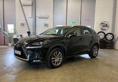 Lexus NX, 2019