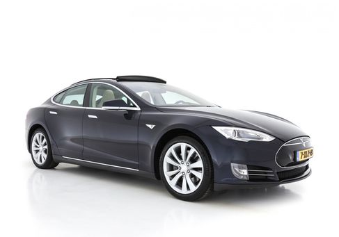 Tesla Model S, 2014