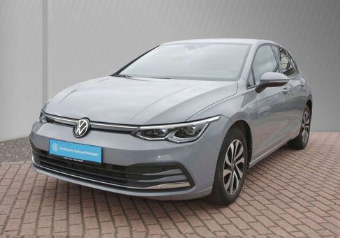 Volkswagen Golf, 2023