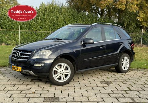 Mercedes-Benz ML 300, 2011