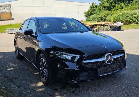 Mercedes-Benz A 180, 2021