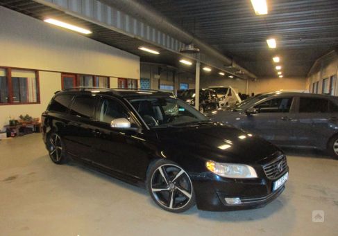 Volvo V70, 2011